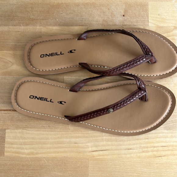 Like new - Picture 2 of 3